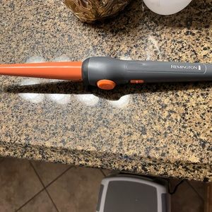 Remington curling wand